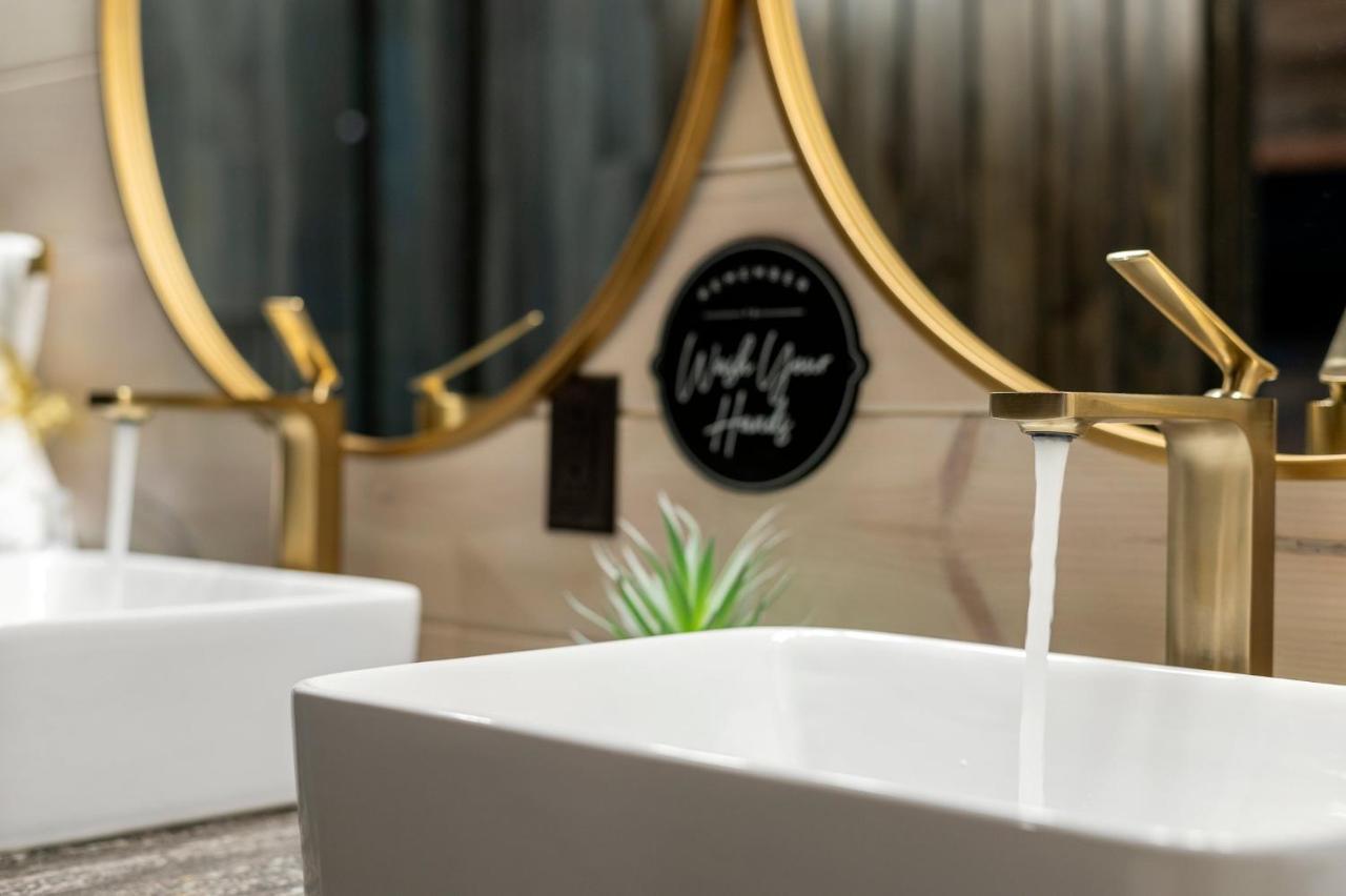 Unwind In Style! *New* Sip And Stay Hideaway Броукън Боу Екстериор снимка